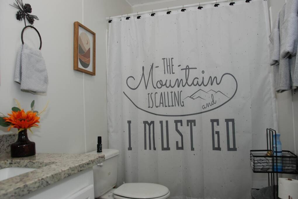 Cozy Cottage With Full View Of The Mountains! บลูริดจ์ ภายนอก รูปภาพ